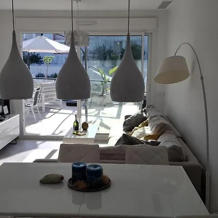 Deluxe With Garden And Sea View *