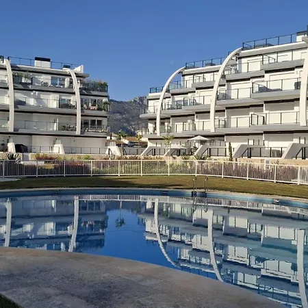 Deluxe With Garden And Sea View Appartement Dénia