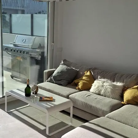 Deluxe With Garden And Sea View *