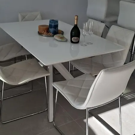 Deluxe With Garden And Sea View Apartament Denia