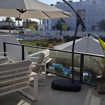 Apartament Deluxe With Garden And Sea View
