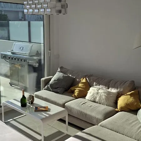 Deluxe With Garden And Sea View *