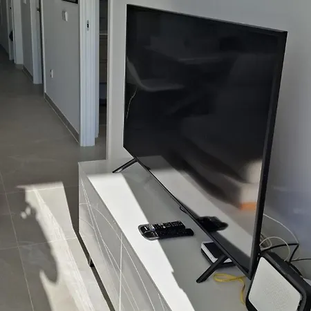 Apartament Deluxe With Garden And Sea View *